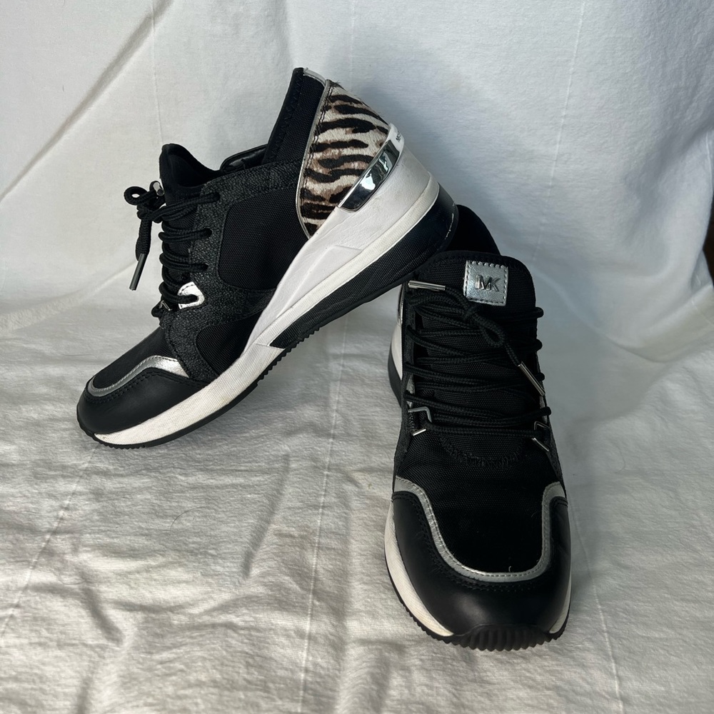 Michael Kors women’s Georgie Trainer Sneaker - wedge/platform size 6.5 black